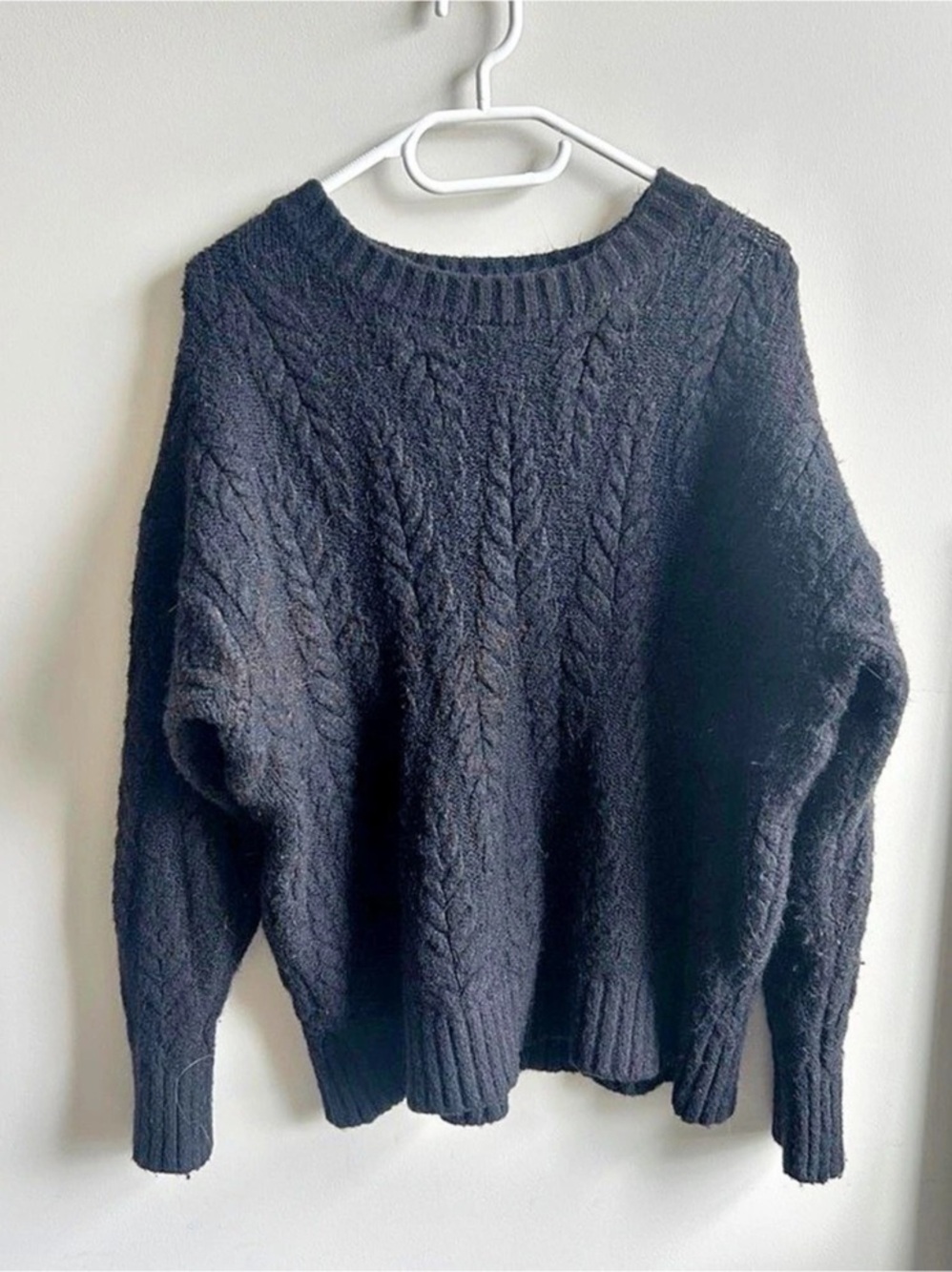 Little Mountain Cordova Sweater Cable Knit Black one size
